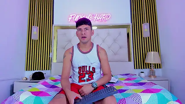 Sweet kevin1 online show from 12.23.25