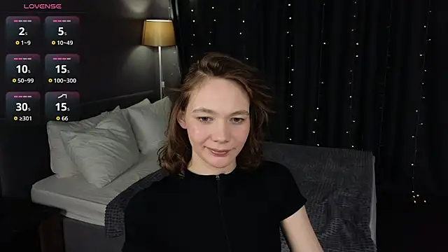 Snapshot of NovaEva_ chatting on 05.19.26 NovaEva online show from 05.19.26