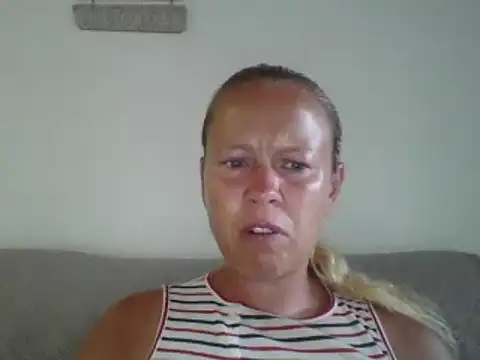 Snapshot of jennyblondeuk chatting on 06.29.26 jennyblondeuk online show from 06.29.26