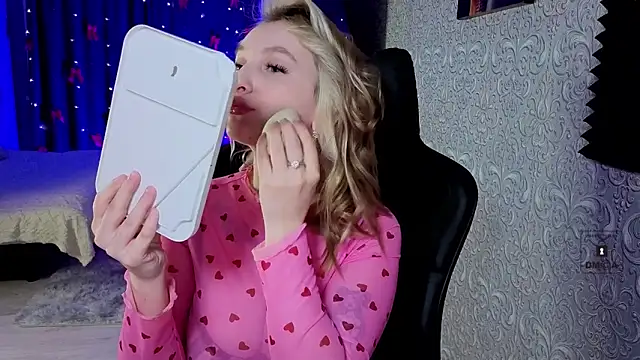 Eva Vibe  online show from 02.15.26