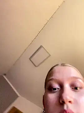 EmmiPemmi online show from 12.21.25