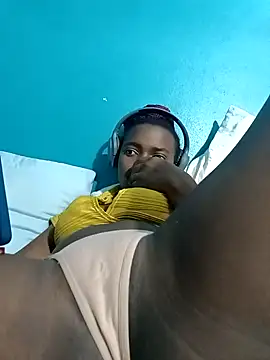 Snapshot of ShyNaughtyBabe chatting on 03.08.26 ShyNaughtyBabe online show from 03.08.26