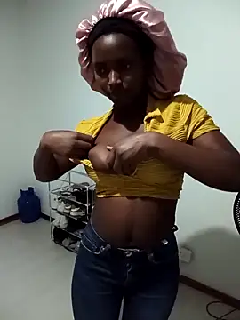 Snapshot of ShyNaughtyBabe chatting on 04.01.26 ShyNaughtyBabe online show from 04.01.26