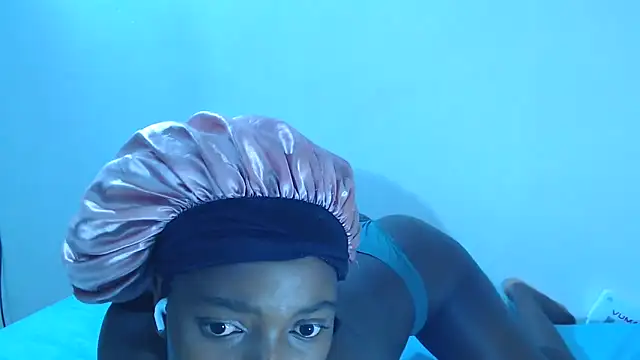 Snapshot of ShyNaughtyBabe chatting on 04.13.26 ShyNaughtyBabe online show from 04.13.26