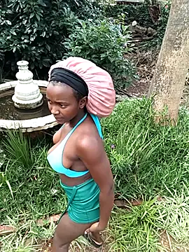 Snapshot of ShyNaughtyBabe chatting on 04.16.26 ShyNaughtyBabe online show from 04.16.26