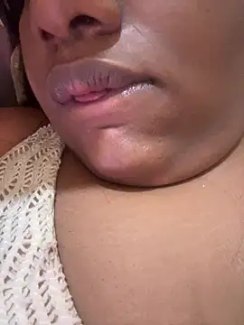 amorasecy online show from 04.18.26