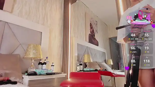 Snapshot of Laylaa- chatting on 01.14.26 Laylaa- online show from 01.14.26