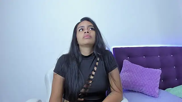 Snapshot of Megansweetcome chatting on 03.03.26 Megansweetcome online show from 03.03.26