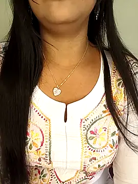 Snapshot of Deshi_bhabhi143 chatting on 05.15.26 Deshi bhabhi143 online show from 05.15.26