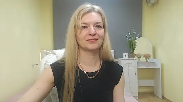 Snapshot of MelissaTyler chatting on 05.16.26 MelissaTyler online show from 05.16.26
