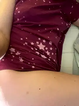 Snapshot of SexyMamiVee chatting on 01.10.26 SexyMamiVee online show from 01.10.26