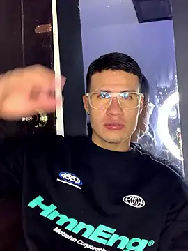 Latin Paisa Boy online show from 01.11.26