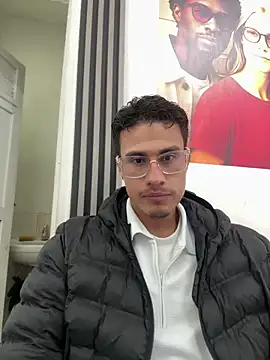 Snapshot of Latin_Paisa_Boy chatting on 05.04.26 Latin Paisa Boy online show from 05.04.26