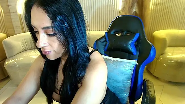 charlotte r  online show from 12.23.25