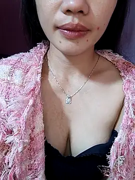 Snapshot of MISSINKUTE chatting on 02.02.26 MISSINKUTE online show from 02.02.26