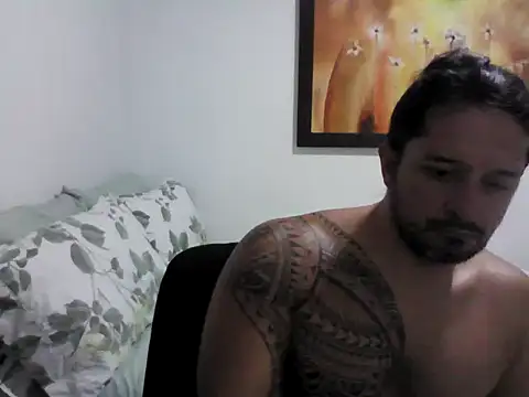 Snapshot of gonzzohunterr chatting on 02.21.26 gonzzohunterr online show from 02.21.26