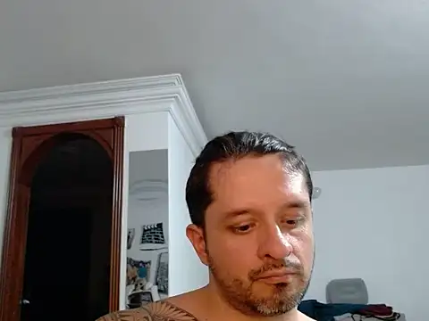 Snapshot of gonzzohunterr chatting on 07.25.26 gonzzohunterr online show from 07.25.26