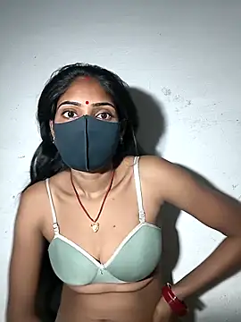 Snapshot of Naughty_Seema chatting on 03.16.26 Naughty Seema online show from 03.16.26