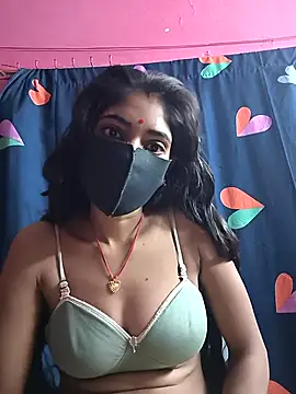Snapshot of Naughty_Seema chatting on 04.18.26 Naughty Seema online show from 04.18.26
