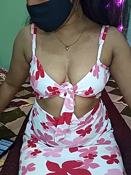 Snapshot of Saumyy chatting on 02.26.26 Saumyy online show from 02.26.26