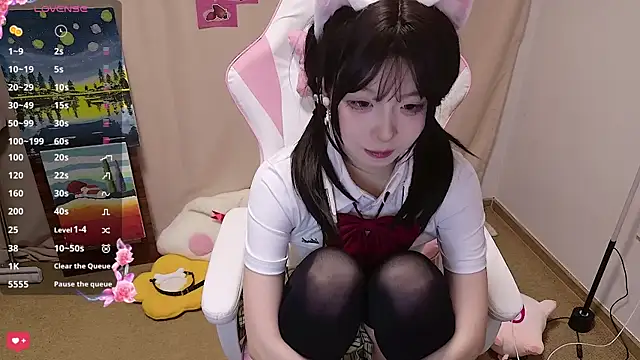 Snapshot of cuteqiqi chatting on 05.12.26 cuteqiqi online show from 05.12.26