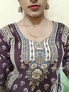 Snapshot of Yours-Zeenat chatting on 05.26.26 Yours-Zeenat online show from 05.26.26