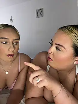 KatieCeexx online show from 01.10.26