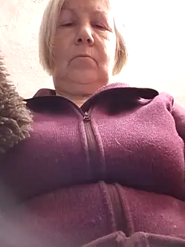 Snapshot of KlaudiaDarling chatting on 01.06.26 KlaudiaDarling online show from 01.06.26