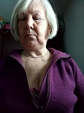 Snapshot of KlaudiaDarling chatting on 01.14.26 KlaudiaDarling online show from 01.14.26