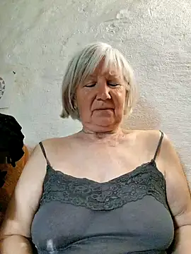 Snapshot of KlaudiaDarling chatting on 05.21.26 KlaudiaDarling online show from 05.21.26