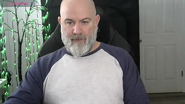 Snapshot of XJJ77x chatting on 02.25.26 XJJ77x online show from 02.25.26