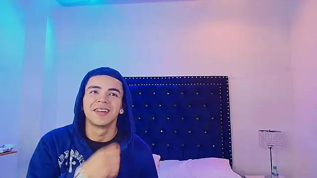 Jaden and sofia online show from 04.16.26