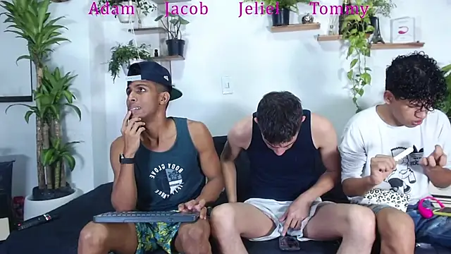 Interracial Snow Bunny online show from 01.07.26