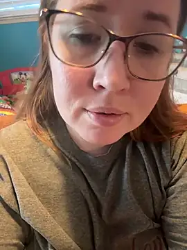 honeybee2033 online show from 01.10.26