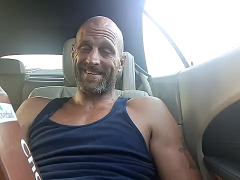 Snapshot of mechanicmark chatting on 07.19.26 mechanicmark online show from 07.19.26