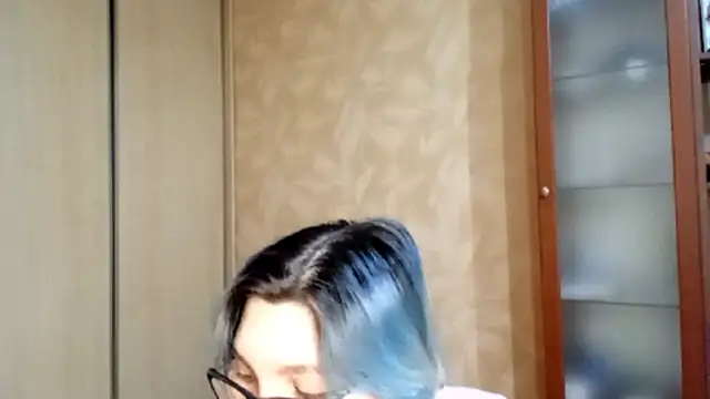 Snapshot of EvonTabb chatting on 02.04.26 EvonTabb online show from 02.04.26