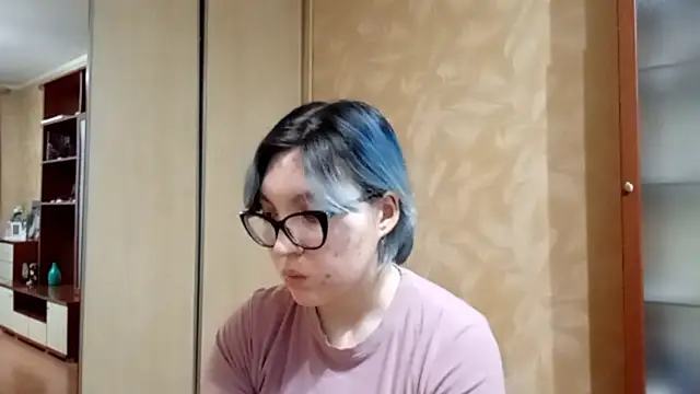 Snapshot of EvonTabb chatting on 02.18.26 EvonTabb online show from 02.18.26