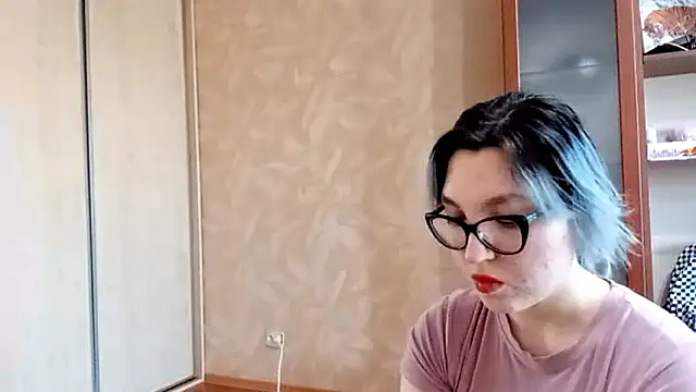 Snapshot of EvonTabb chatting on 03.17.26 EvonTabb online show from 03.17.26