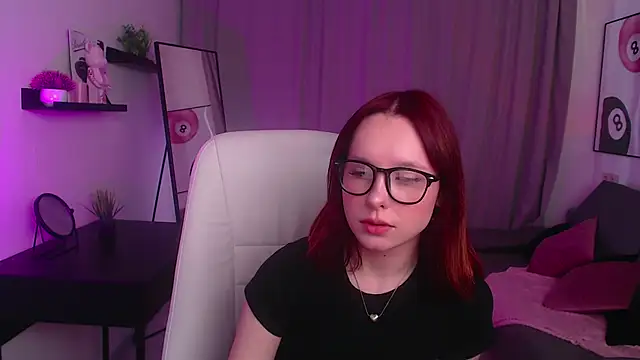 Haya Harareet online show from 03.18.26