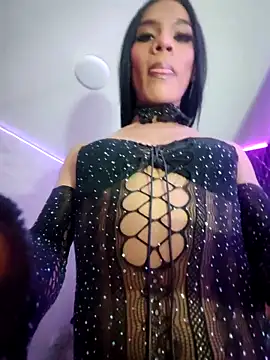 Isis Hot   online show from 03.02.26