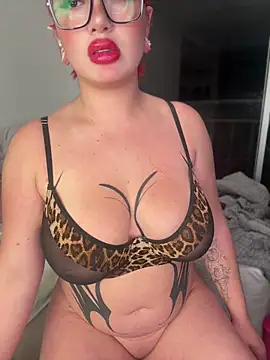 Snapshot of Talia_Foxx chatting on 06.14.26 Talia Foxx online show from 06.14.26