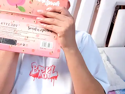 MiaKleinX online show from 06.25.26