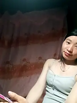 Snapshot of Hiniyk2 chatting on 02.15.26 Hiniyk2 online show from 02.15.26