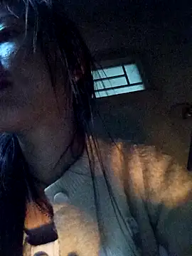 Snapshot of Hiniyk2 chatting on 02.25.26 Hiniyk2 online show from 02.25.26