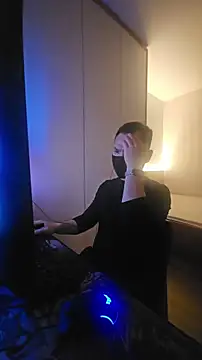 Snapshot of OnlyHand9x chatting on 02.03.26 OnlyHand9x online show from 02.03.26