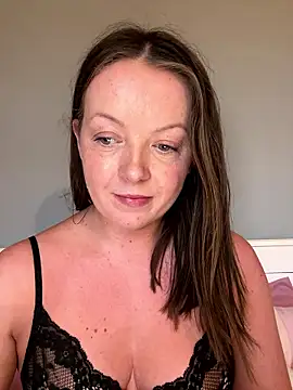 Snapshot of Nova-Vixen chatting on 01.07.26 Nova-Vixen online show from 01.07.26