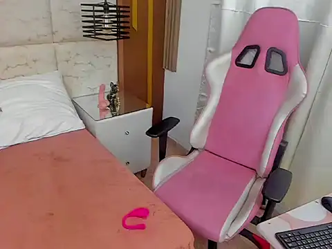 AlahiaEvansz online show from 03.11.26