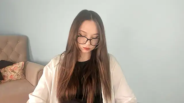 AugustaDakin online show from 01.11.26