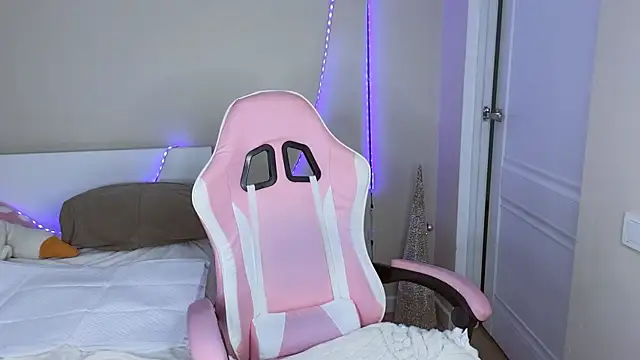 jasmilee online show from 02.23.26