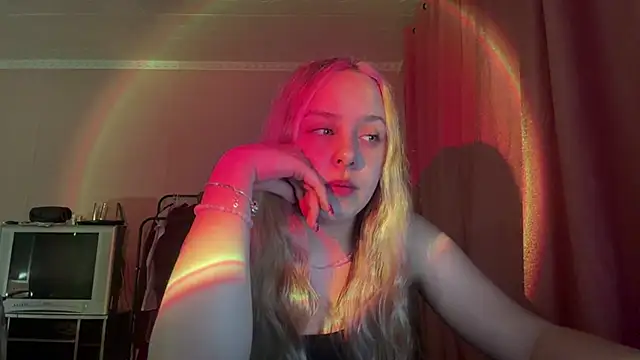 ZoraDearmon online show from 01.17.26